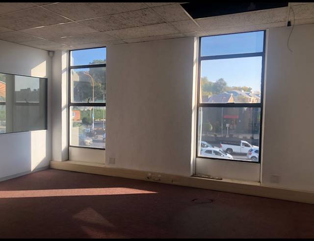 91M² OFFICE TO LET IN CRAIGHALL